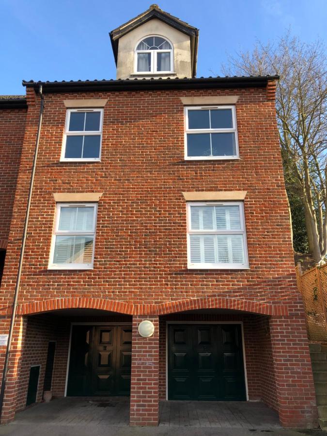 Stylish 2 Bed Apartment Next To The Norfolk Broads Coltishall Buitenkant foto