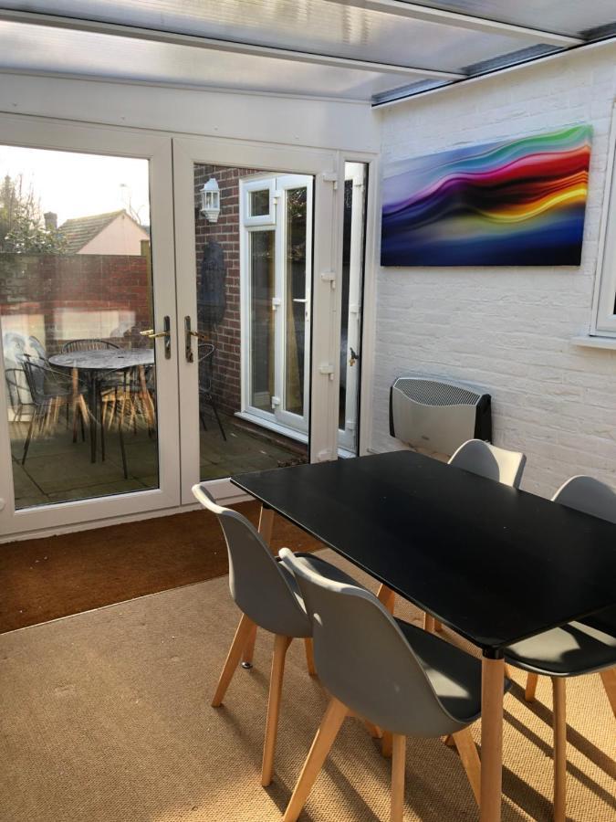 Stylish 2 Bed Apartment Next To The Norfolk Broads Coltishall Buitenkant foto